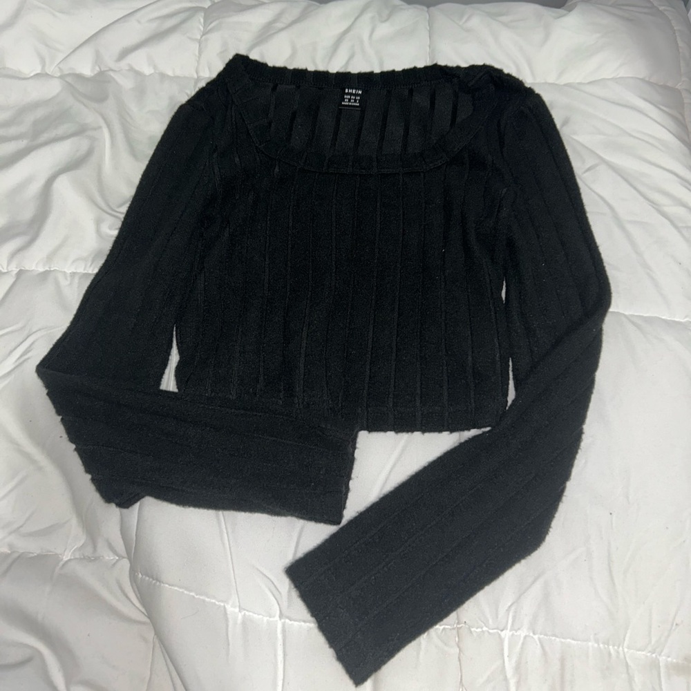 Black Long Sleeve Cropped Shirt